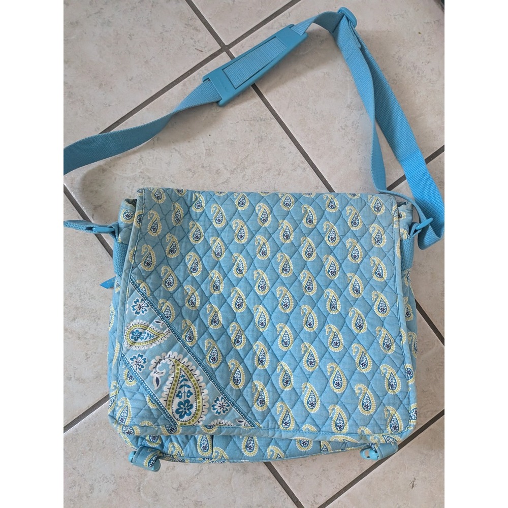 Vera Bradley Messenger Bag Women Medium Bermuda Blue Paisley Quilted Crossbody